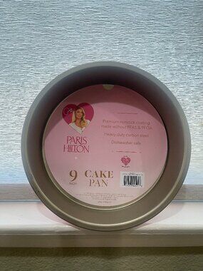 Paris Hilton Pink Cake Pan 9 Inch NWT Aesthetic Bakeware